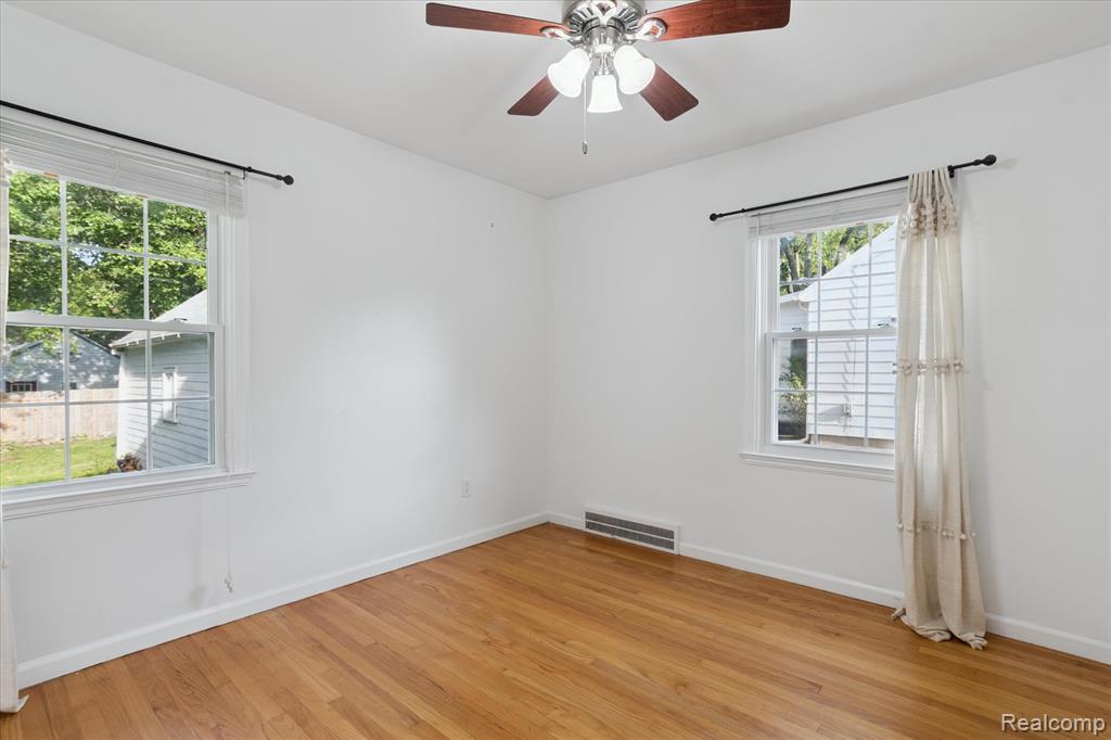 1134 Hutchins Avenue, Ann Arbor, MI 48103 — Photo 12