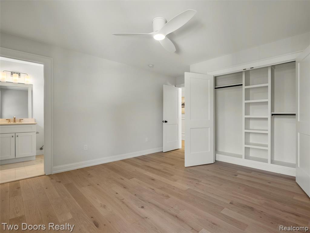 820 OAKRIDGE Avenue, Royal Oak, MI 48067 — Photo 48