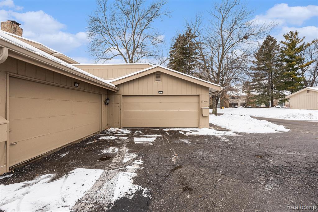 7411 Pebble Point, West Bloomfield, MI — Photo 25