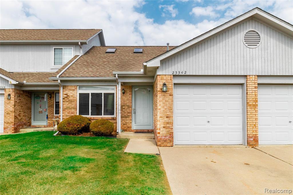 23342 Stiles Court, Trenton, MI 48183 — Photo 2