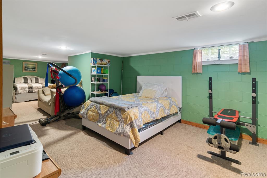 190 Rustic Circle, White Lake, MI — Photo 16