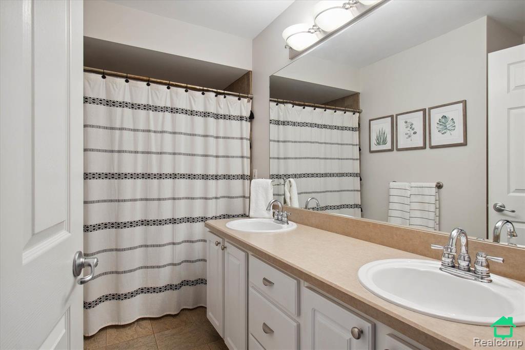 51171 W Hills Drive, Plymouth, MI 48170 — Photo 31