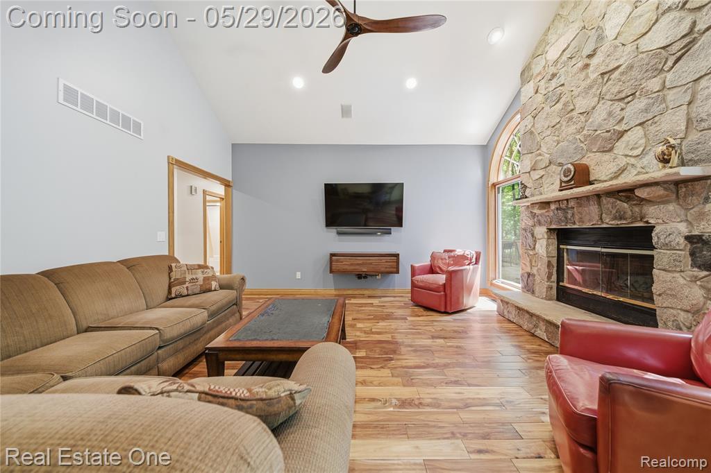 4640 Oak Lane, Whitmore Lake, MI 48189 — Photo 11