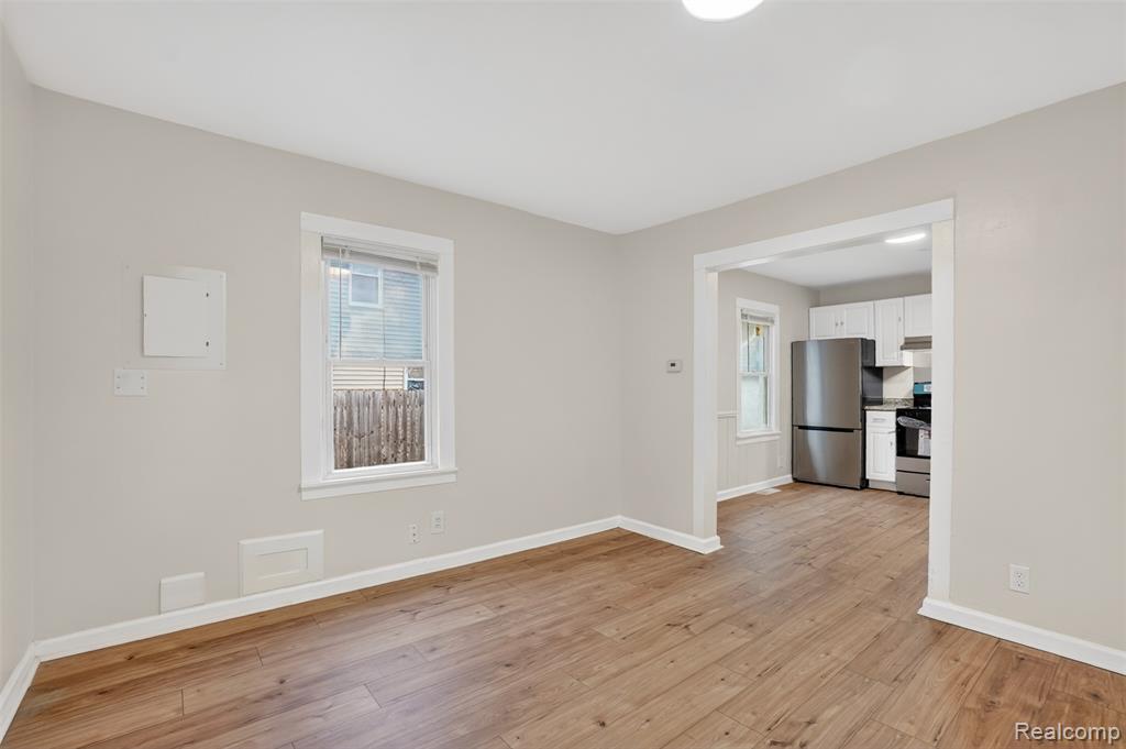 4910 HUGHES Road, Lansing, MI 48910 — Photo 10