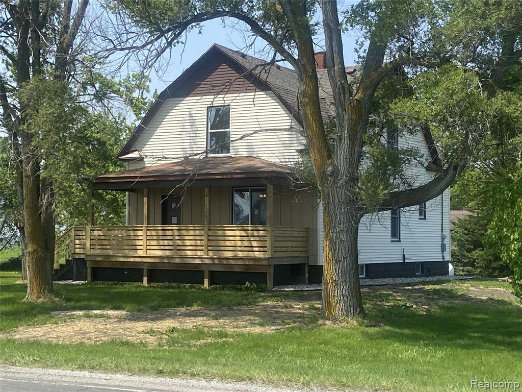 7977 N Portsmouth Road, Bay City, MI 48708 — Photo 2