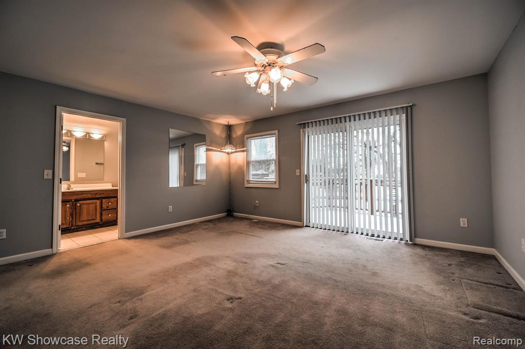 5806 KING JAMES, Waterford, MI 48327 — Photo 38