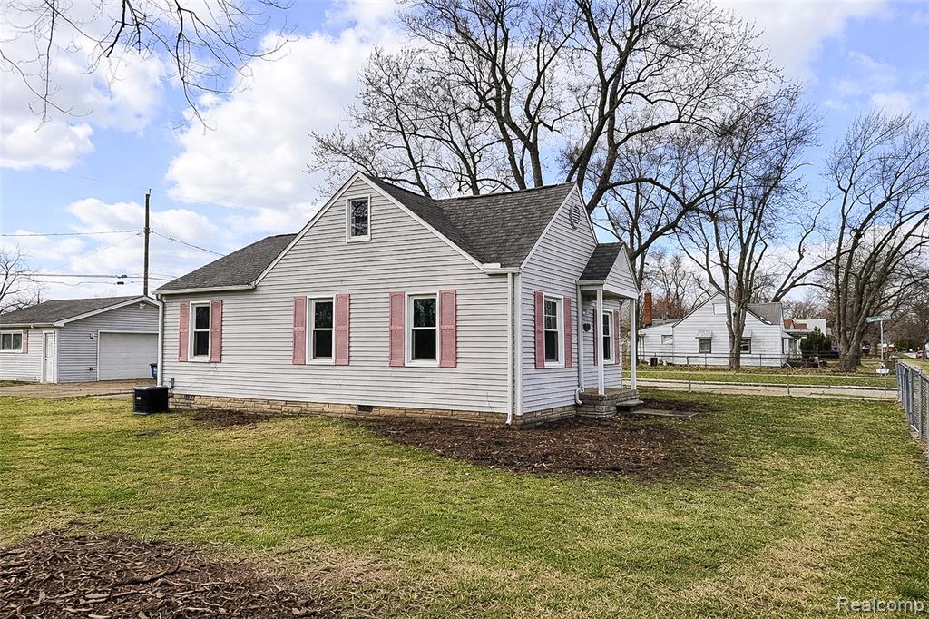 7451 Cavell Street, Westland, MI — Photo 3