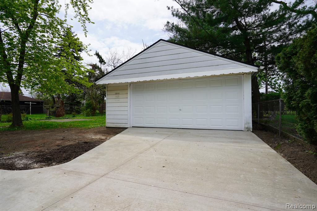 17330 Ego Avenue, Eastpointe, MI 48021 — Photo 6