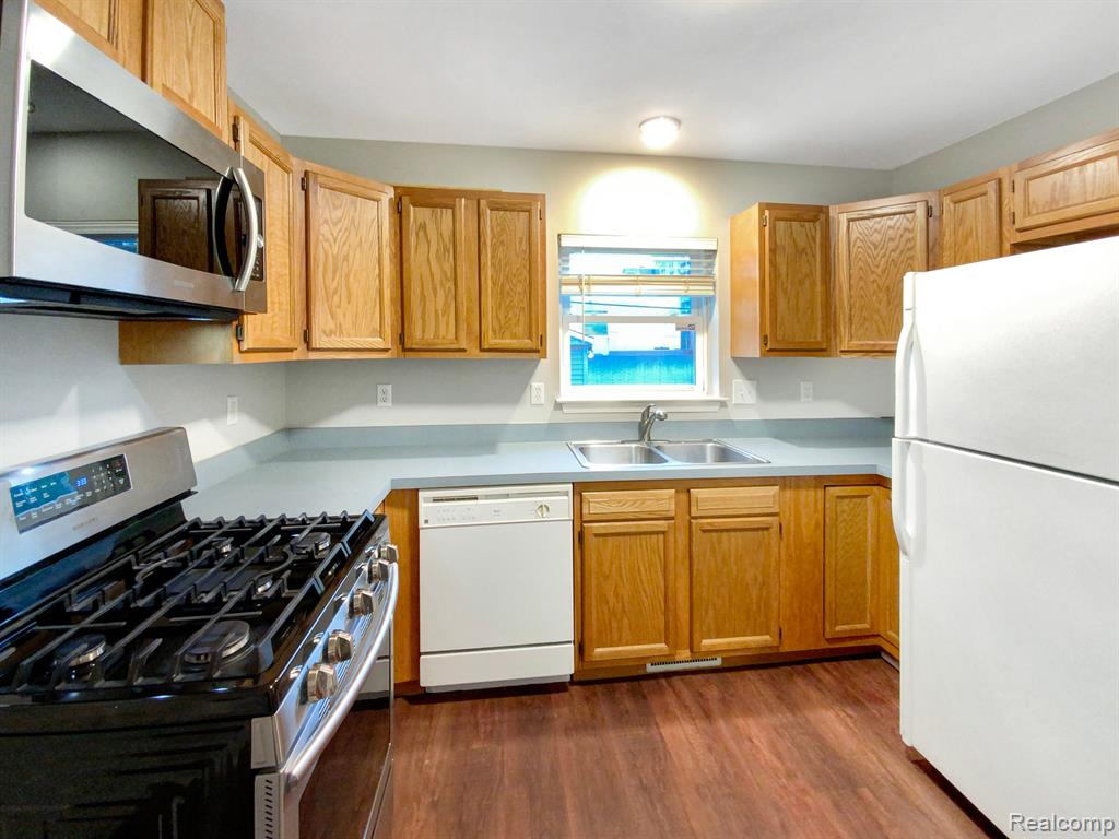 20773 GARDEN Lane, Ferndale, MI 48220 — Photo 2