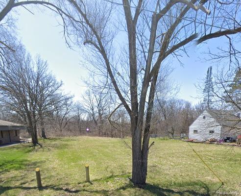 5141 W BRISTOL Road, Flint, MI 48507 — Photo 2