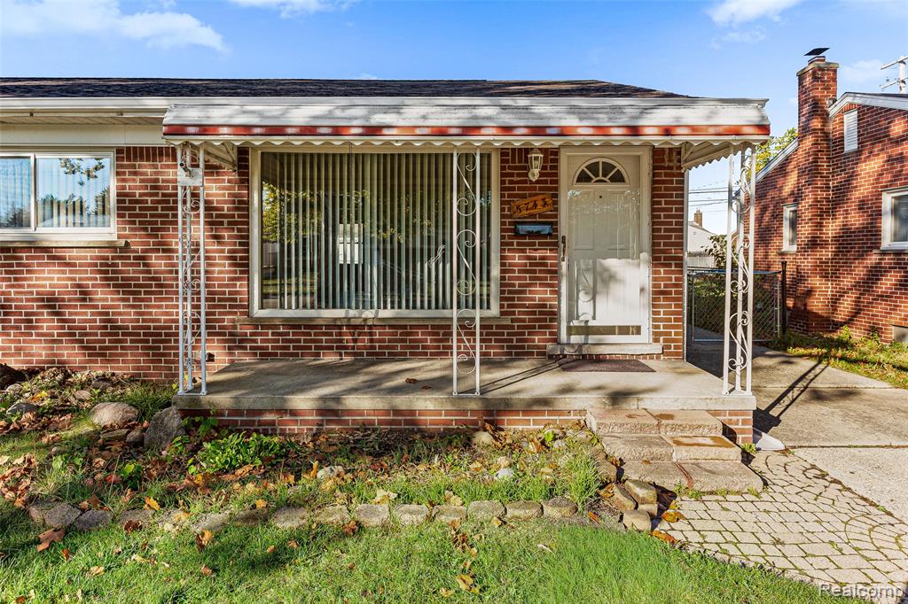 5743 Plainfield Street, Dearborn Heights, MI 48127 — Photo 3