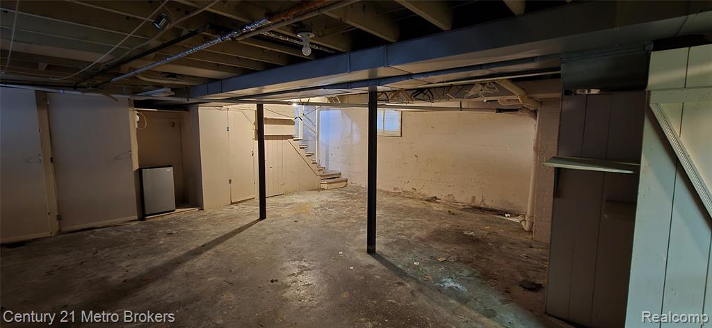 709 Cadillac Street, Flint, MI 48504 — Photo 18