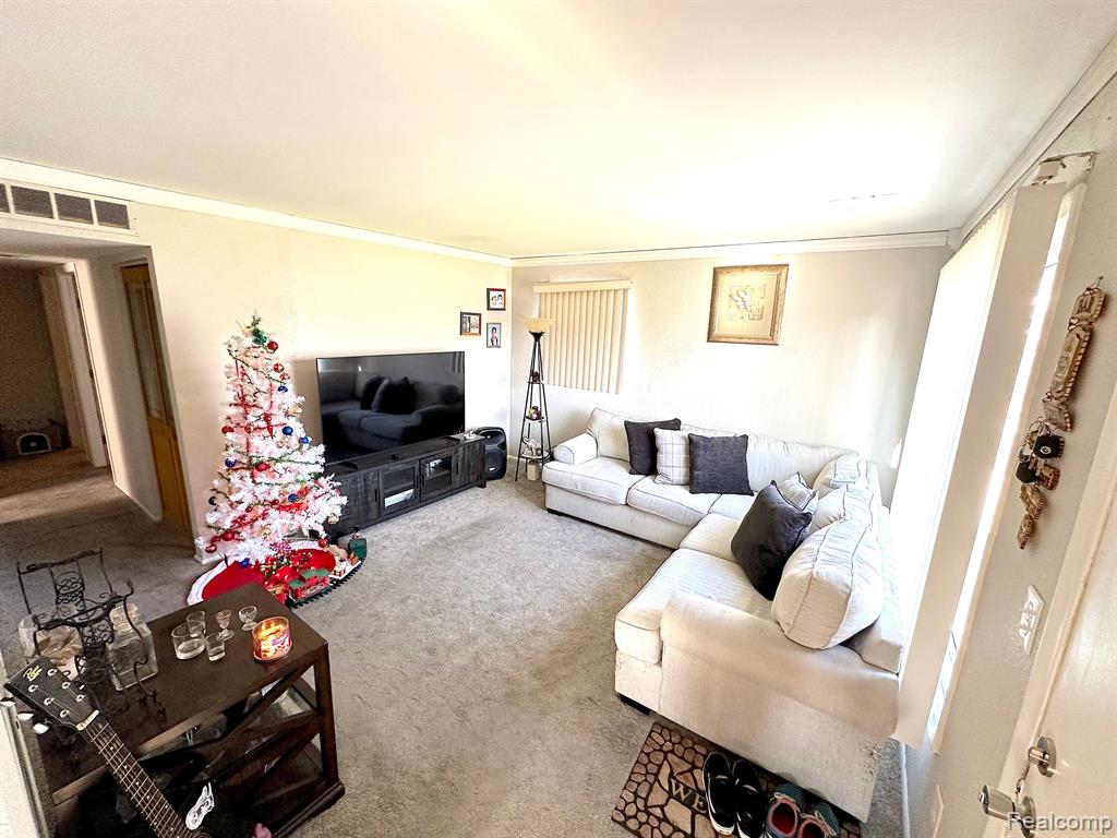 4992 MCKINLEY Street, Dearborn Heights, MI 48125 — Photo 13