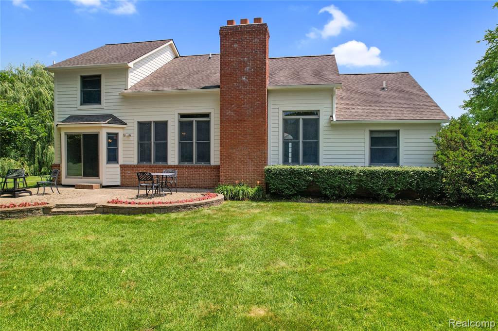 5501 Jeanne Marie Drive, White Lake, MI 48383 — Photo 3