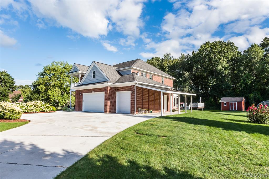 61121 Kocher Drive, South Lyon, MI 48178 — Photo 63
