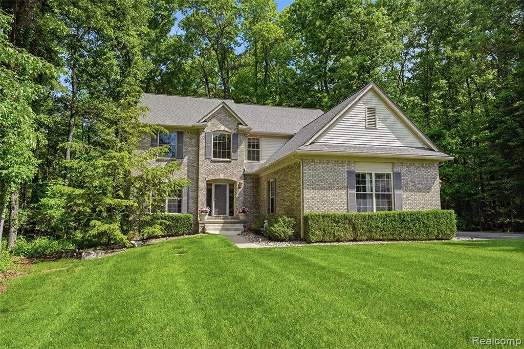 2790 Pine Bluffs Ct., Highland, MI — Photo 2