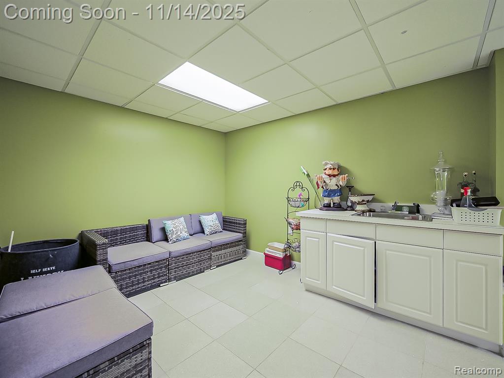 7359 Woodlore Drive, West Bloomfield, MI 48323 — Photo 35