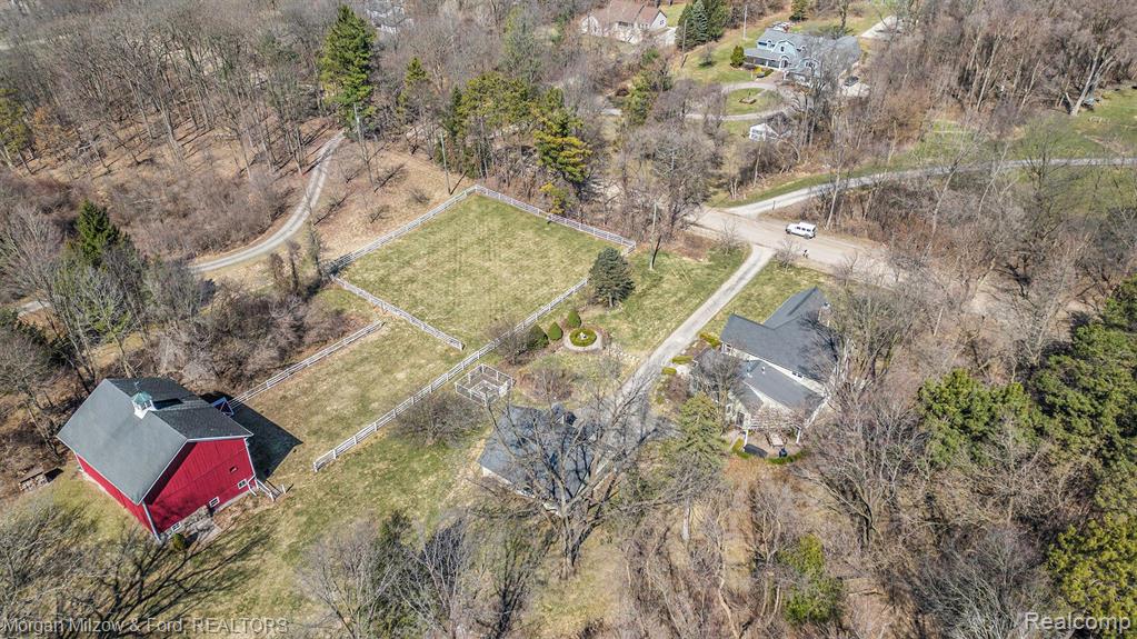 9662 Hadley Road, Clarkston, MI 48348 — Photo 39