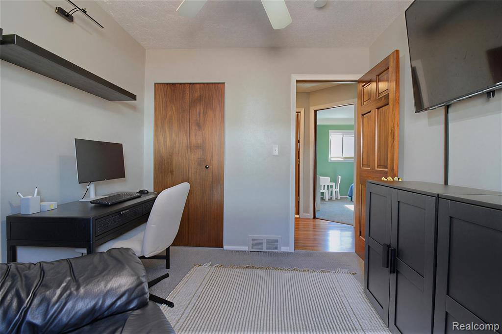 7427 Arcola Street, Westland, MI — Photo 12