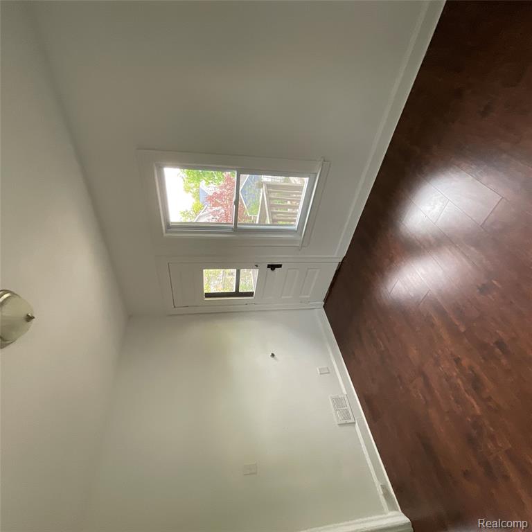 15464 Gilchrist St Street, Detroit, MI 48227 — Photo 10