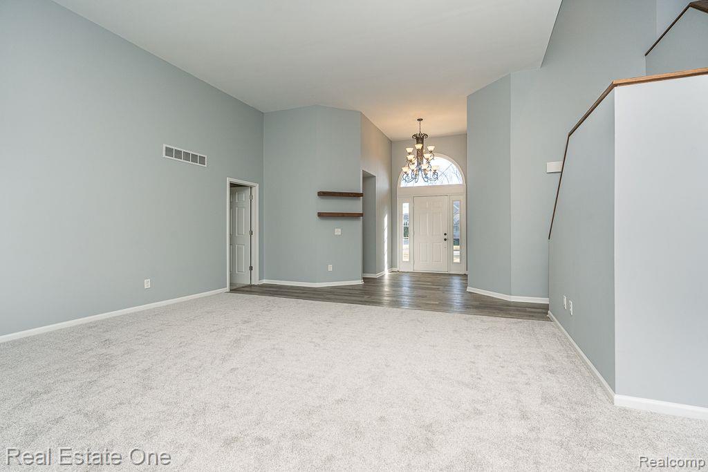 5635 Sheffield Drive, Clarkston, MI — Photo 9