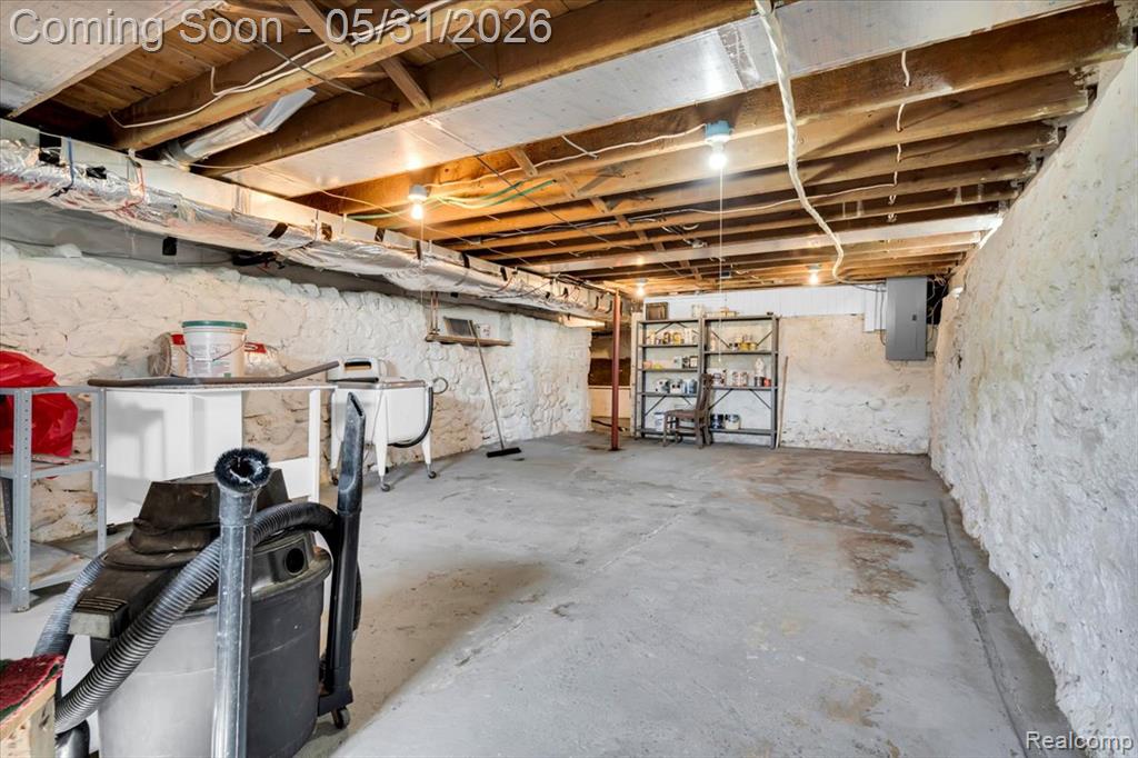 10294 Nichols Road, Gaines Vlg, MI 48436 — Photo 39