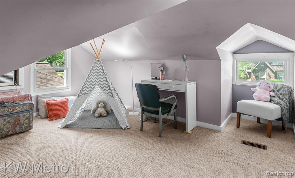 924 E 2nd Street, Royal Oak, MI 48067 — Photo 17