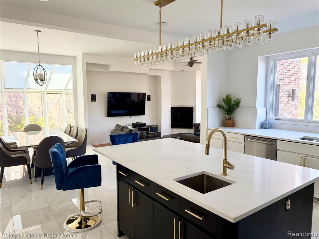 4692 W Wickford, Bloomfield Hills, MI 48302 — Photo 5