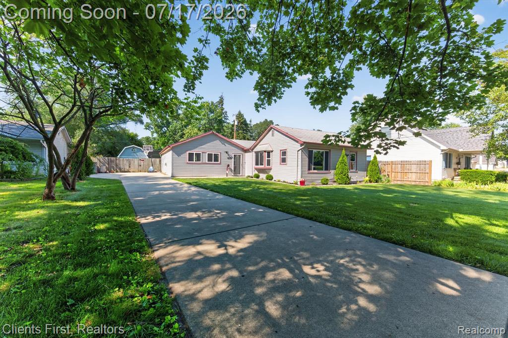 36852 Chase Street, Romulus, MI 48174
