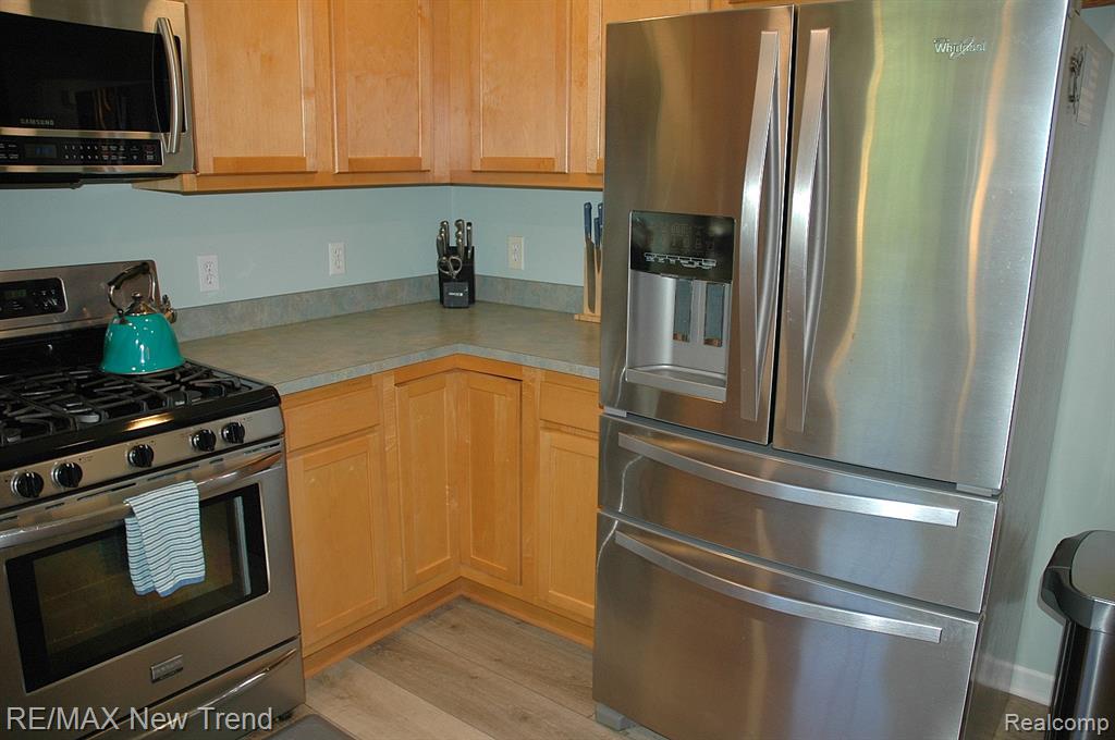 785 Pathway Drive, Howell, MI 48843 — Photo 13