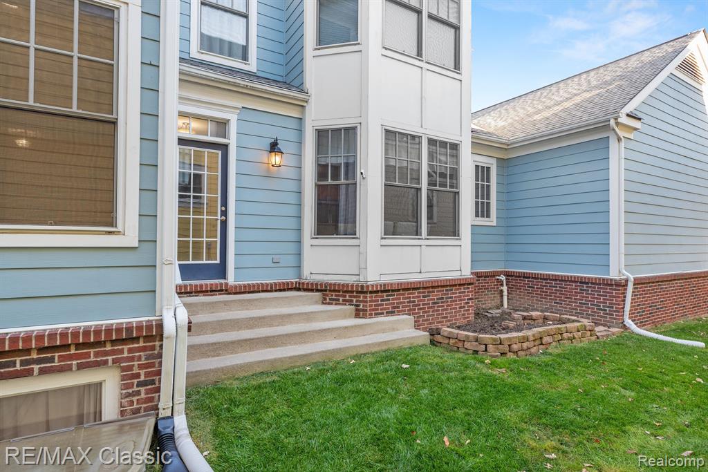 50177 Harding Street, Canton, MI 48188 — Photo 34