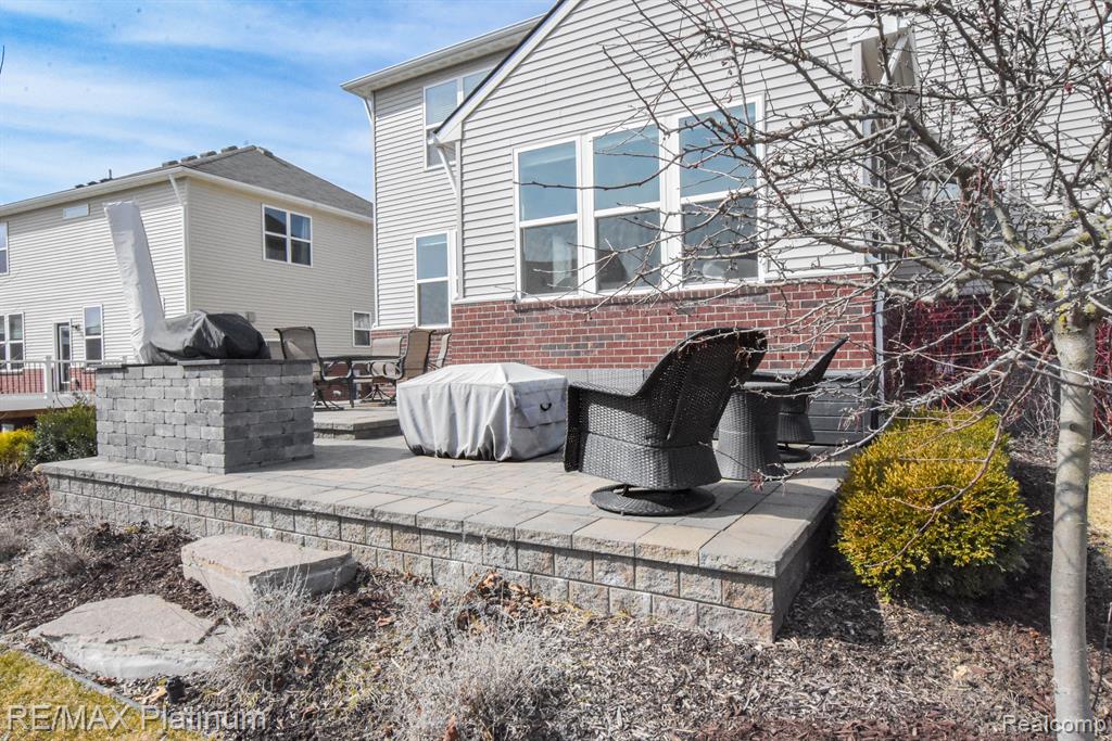 29914 BRAEBURN, New Hudson, MI 48165 — Photo 5