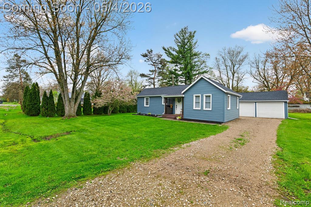 107 S Lester Street, Capac, MI 48014 — Photo 2