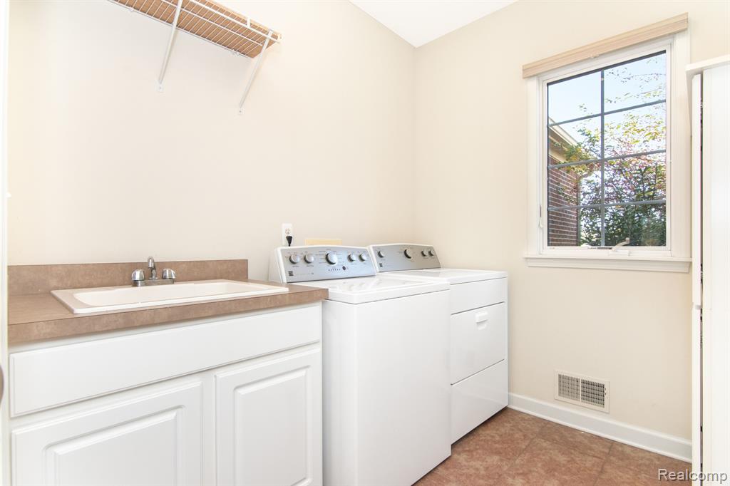 2481 ANDREW THOMAS Trail, Ann Arbor, MI 48103 — Photo 30