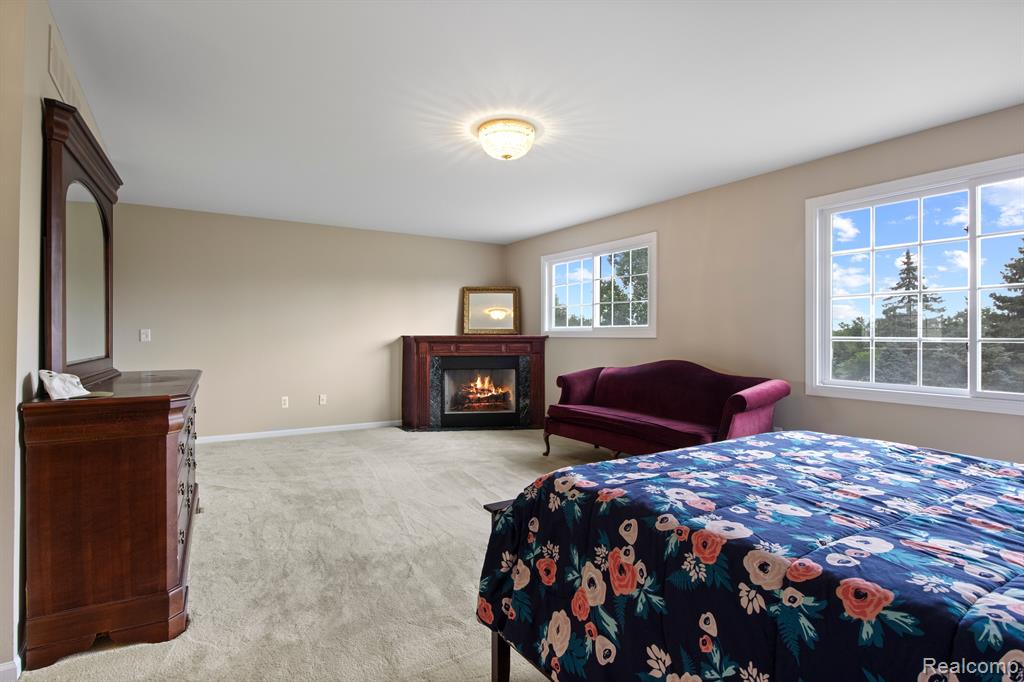 8950 WOODLORE SOUTH Drive, Plymouth, MI 48170 — Photo 38