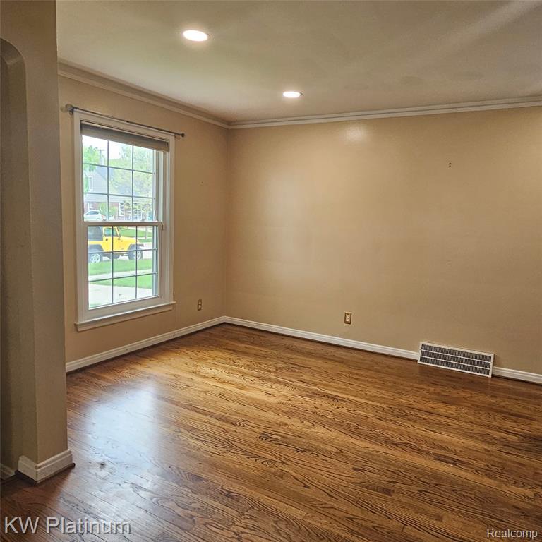 1381 Brys Drive, Grosse Pointe Woods, MI 48236 — Photo 4