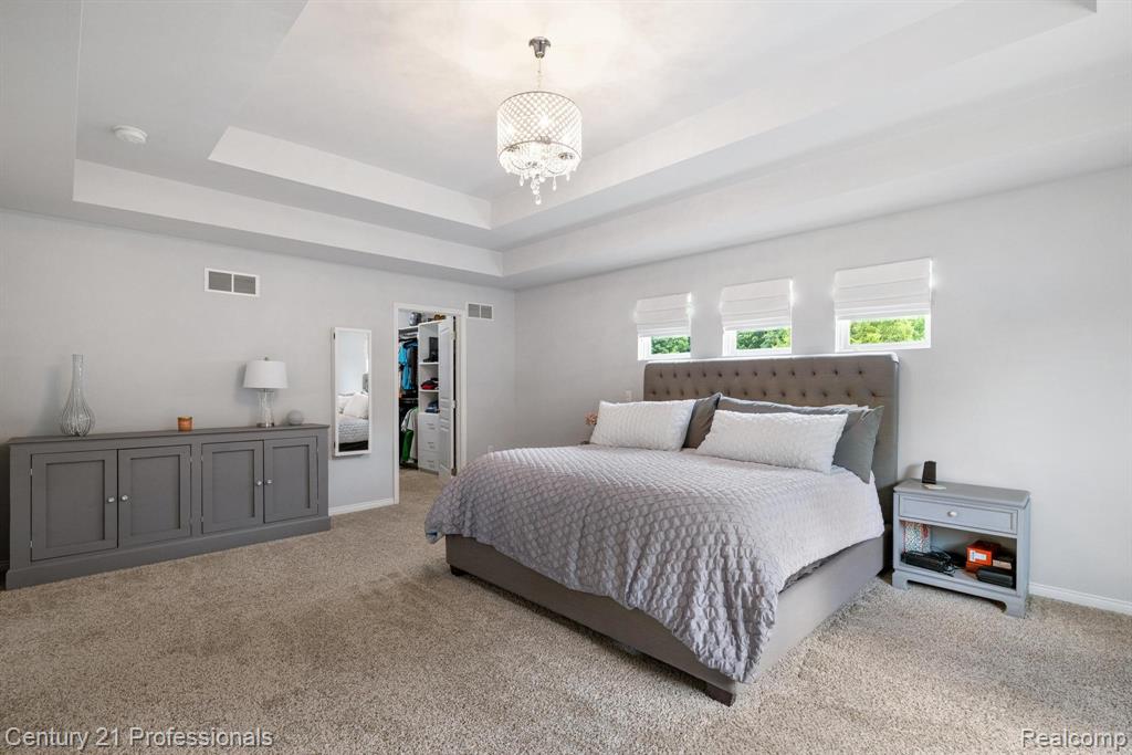9754 Windsor Lane, Clarkston, MI 48348 — Photo 29