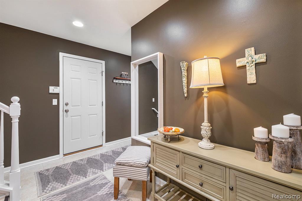 620 Shoreline Drive, Fenton, MI 48430 — Photo 9