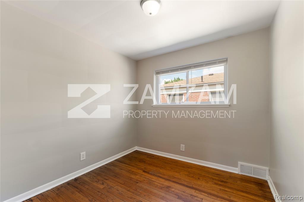 6869 Buhr Street, Hamtramck, MI 48212 — Photo 7