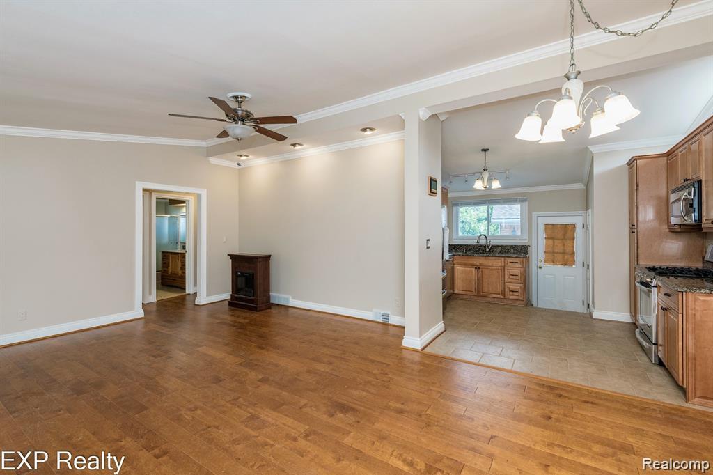 26616 ROUGE RIVER Drive, Dearborn Heights, MI 48127 — Photo 4