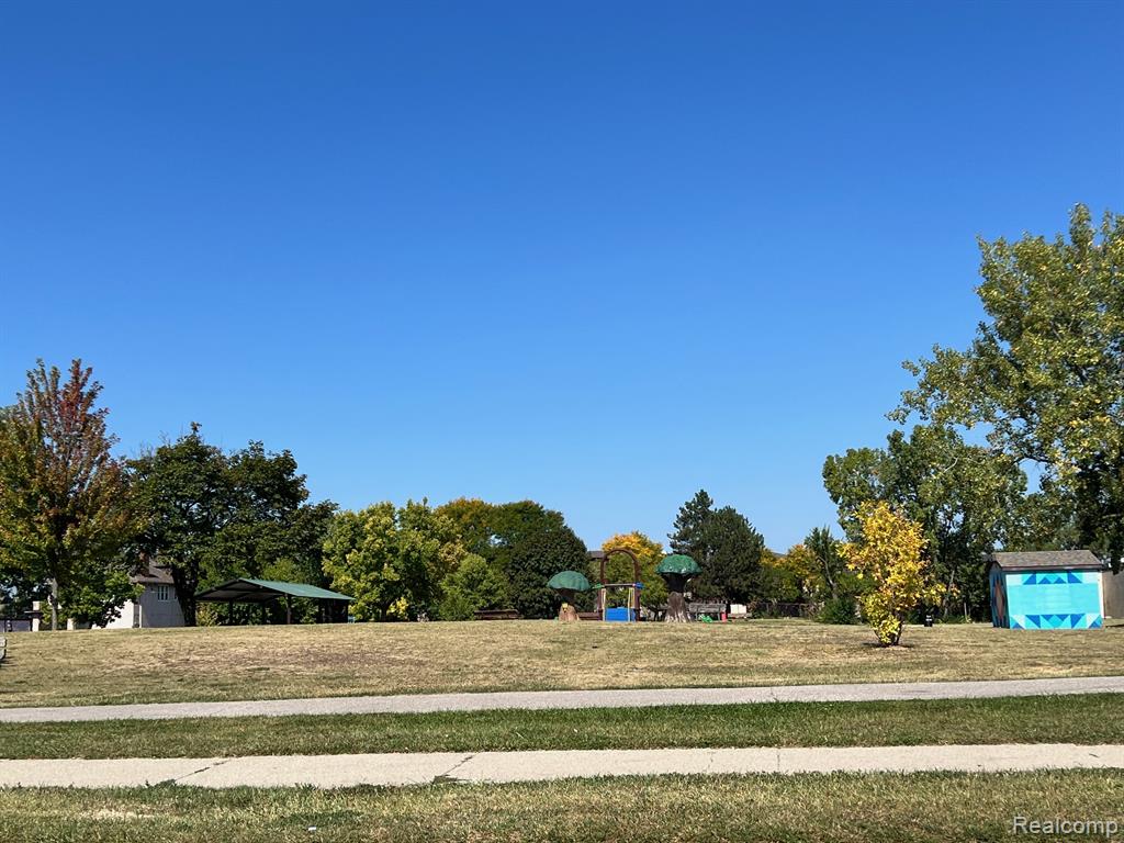 2025 W Euclid Street, Detroit, MI 48206 — Photo 3