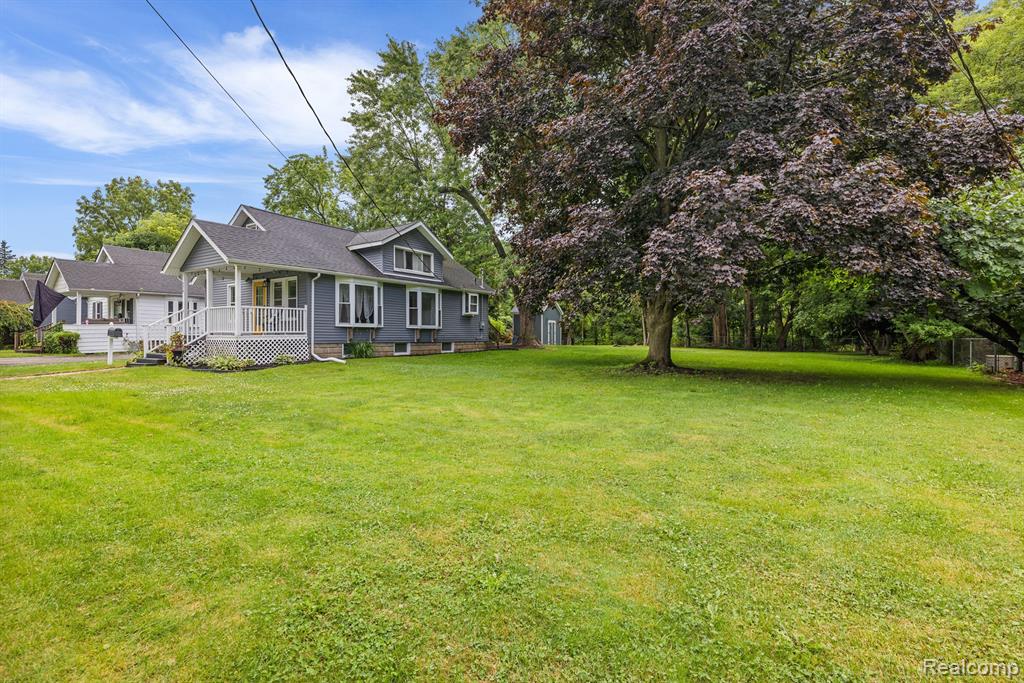 536 ATWATER Street, Lake Orion, MI 48362 — Photo 4