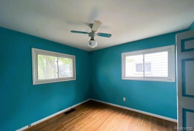 580 KANSAS Avenue, Ypsilanti, MI 48198 — Photo 7