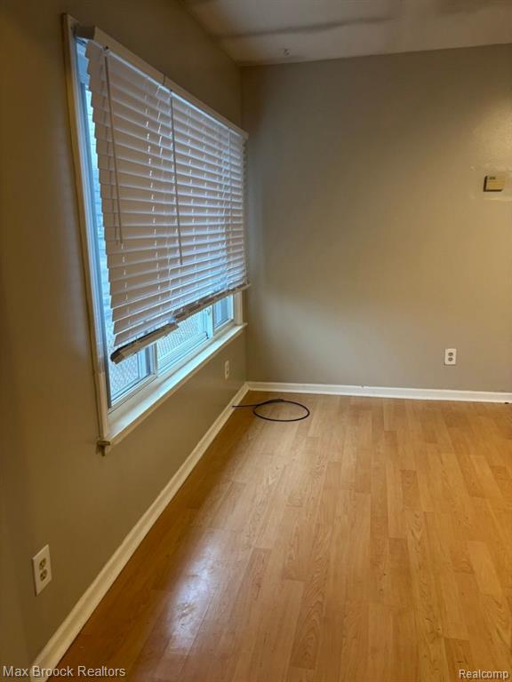 95 E BROCKTON Avenue, Madison Heights, MI 48071 — Photo 7