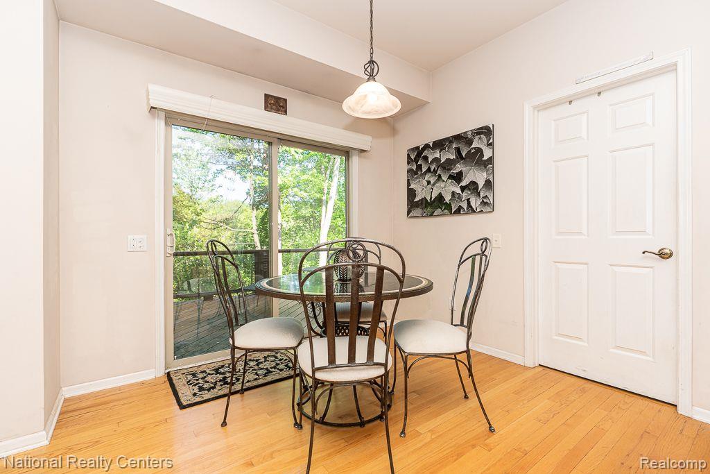 7914 BROOKWOOD Drive, Clarkston, MI 48348 — Photo 11