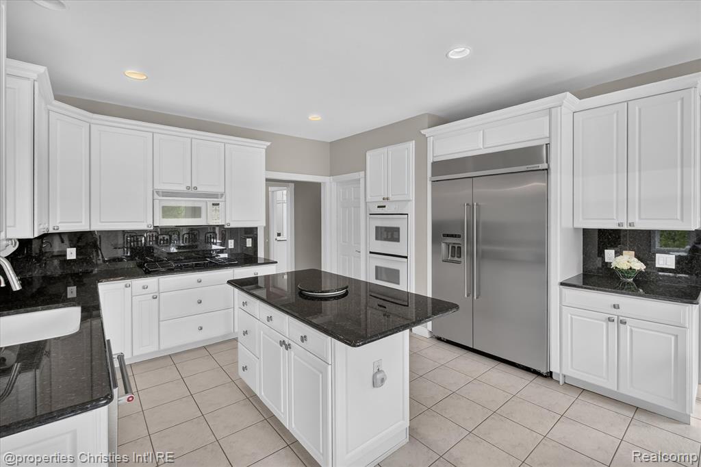 11808 Landers Drive, Plymouth, MI 48170 — Photo 19