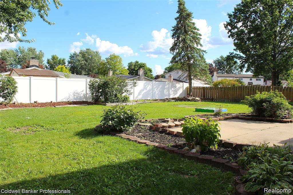 44227 Brandywyne Road, Canton, MI 48187 — Photo 23