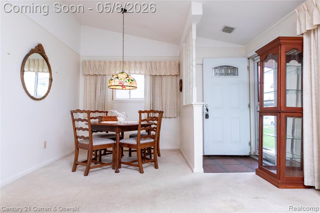 5387 Vivian Street, Dearborn Heights, MI 48125 — Photo 6