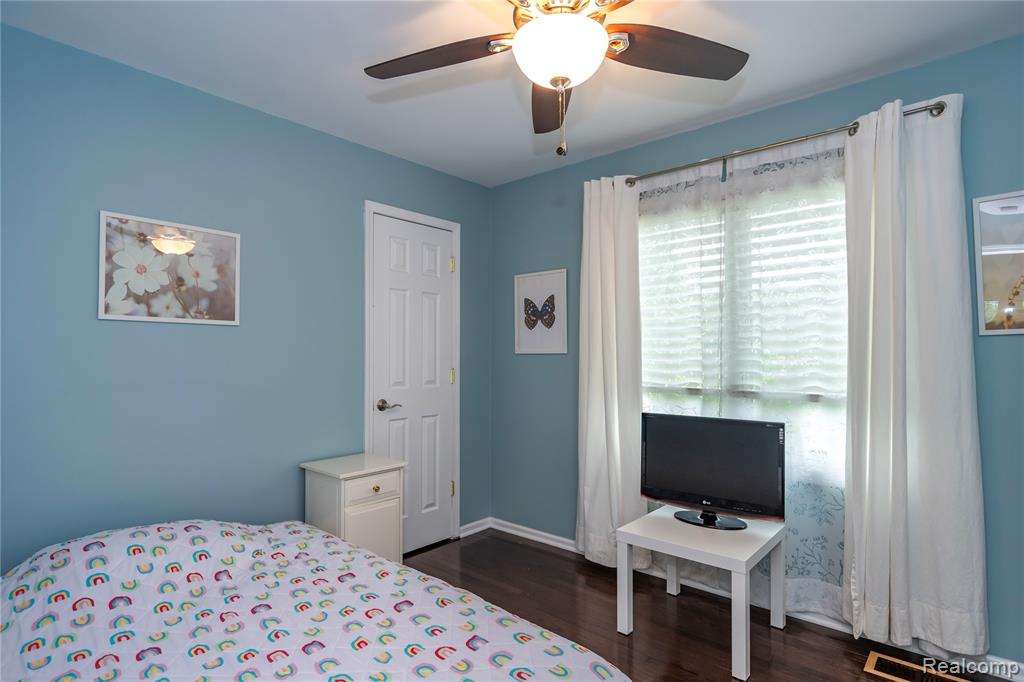 8140 Staghorn Trail, Clarkston, MI 48348 — Photo 17