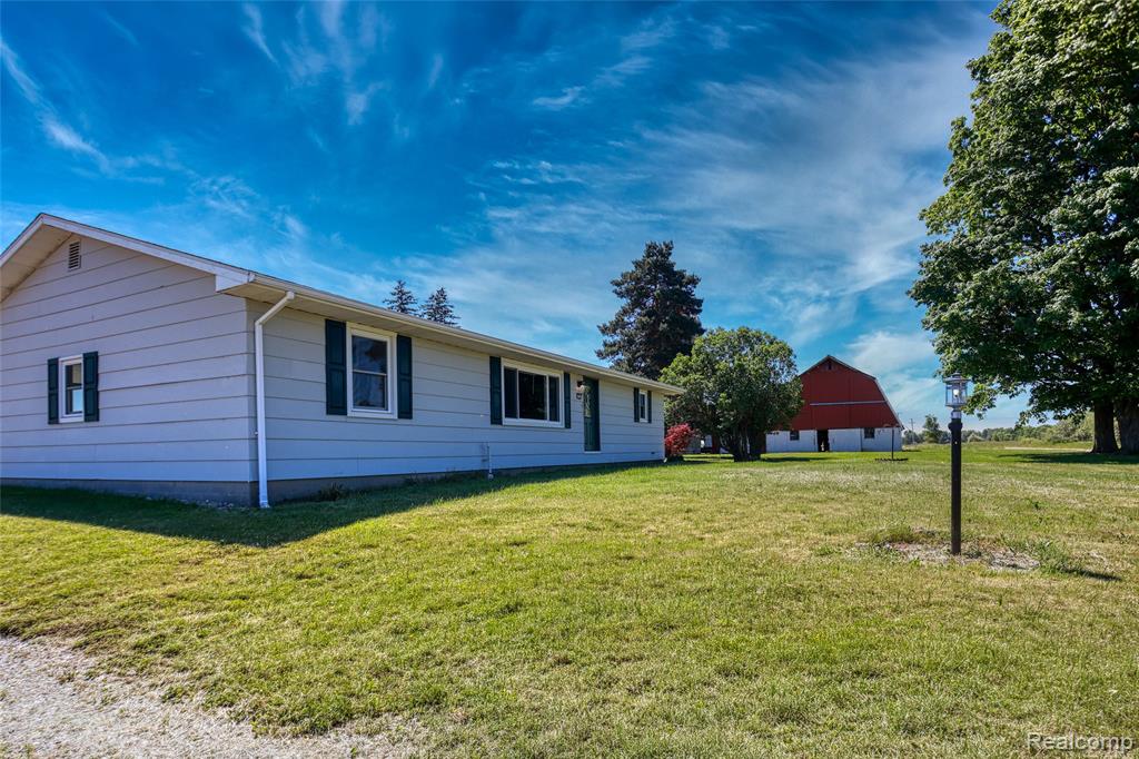 3710 Brown City Road, Brown, MI 48416 — Photo 3